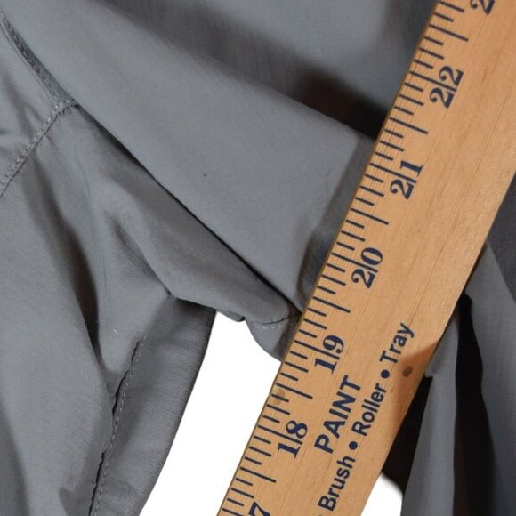Columbia Gray Nylon Hiking Capri Pants Size 16 Gorpcore Cargo Packable Travel - Picture 9 of 10
